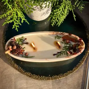 Large Scented Candle Boat with Winter Spice Decorations